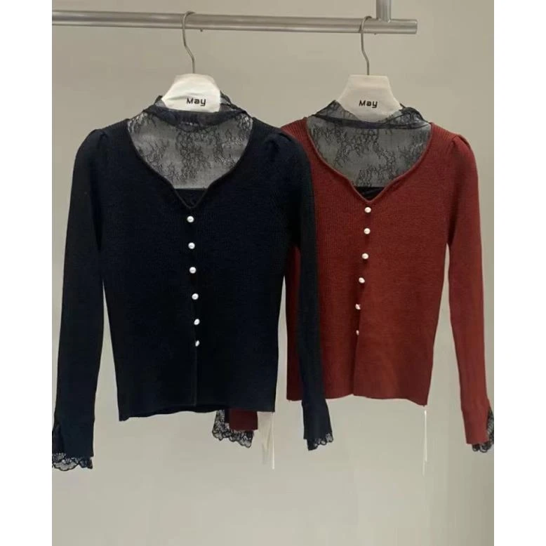 8932号#269#秋冬蕾丝拼接排扣套头毛衣（预）