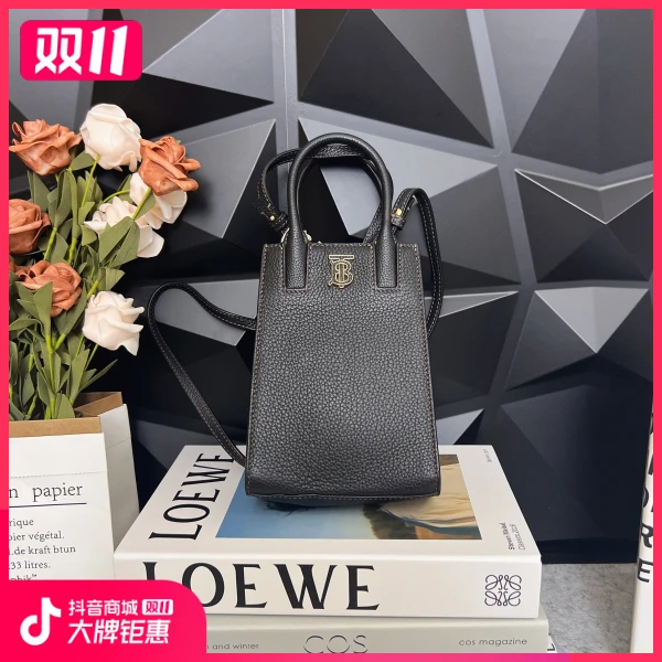 妃鱼/博柏利/95新/包包/市场价8900/241107NK0023