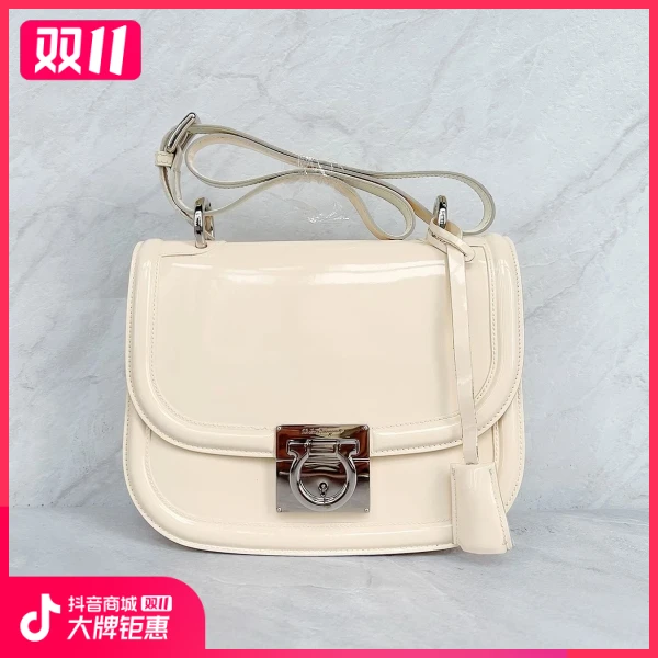 妃鱼/菲拉格慕/95新/包包/市场价20000/241020RN0014
