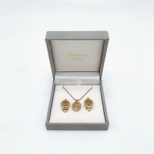 妃鱼/迪奥/95新/饰品/市场价12800/241016XZ0004