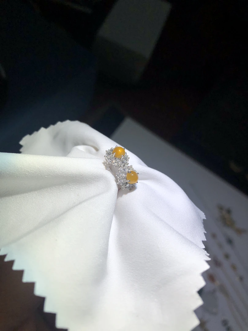 鹏鹏翡翠冰阳绿耳钉精致满钻镶钻