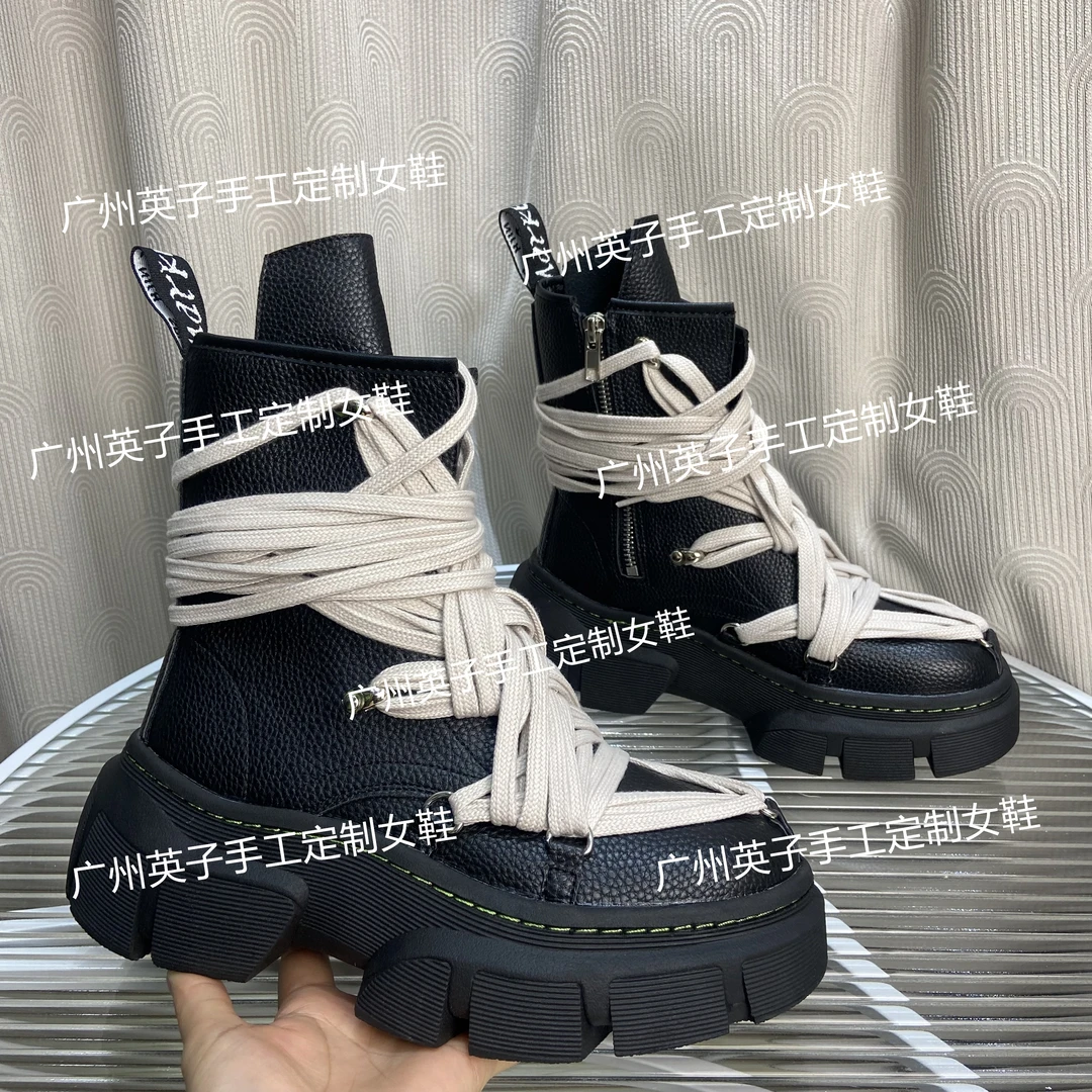 【英子推荐】联名短筒靴子机车靴潮黑色疯狂绑带粗跟厚底马丁靴