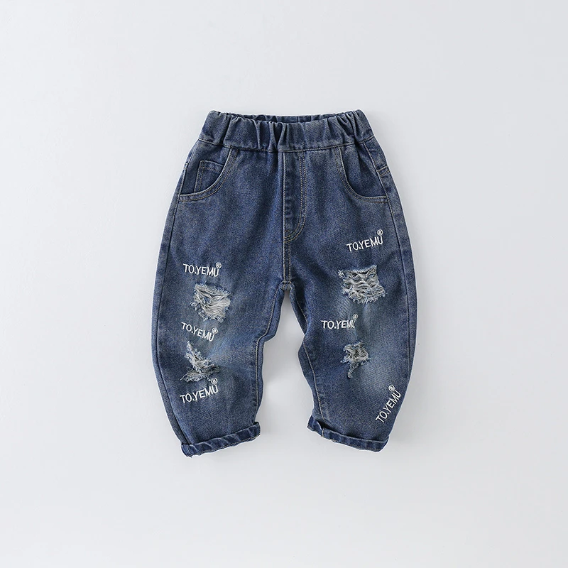 【博瑞妈】男童牛仔裤春秋新款长裤韩版破洞字母裤子AK825