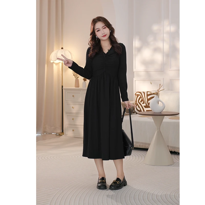 <汤汤>小个子秋季长袖女装连衣裙气质针织小黑裙法式赫本风时尚