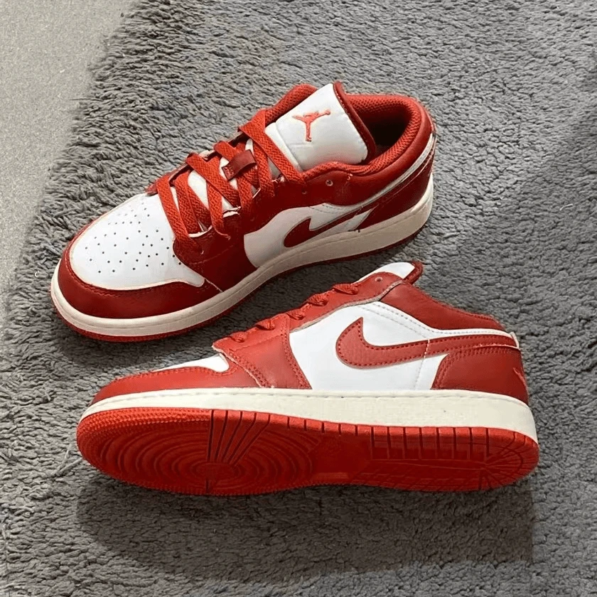 AIR JORDAN 官方正品 AJ1 龙年低帮年男女款红色婚鞋板鞋官方正品