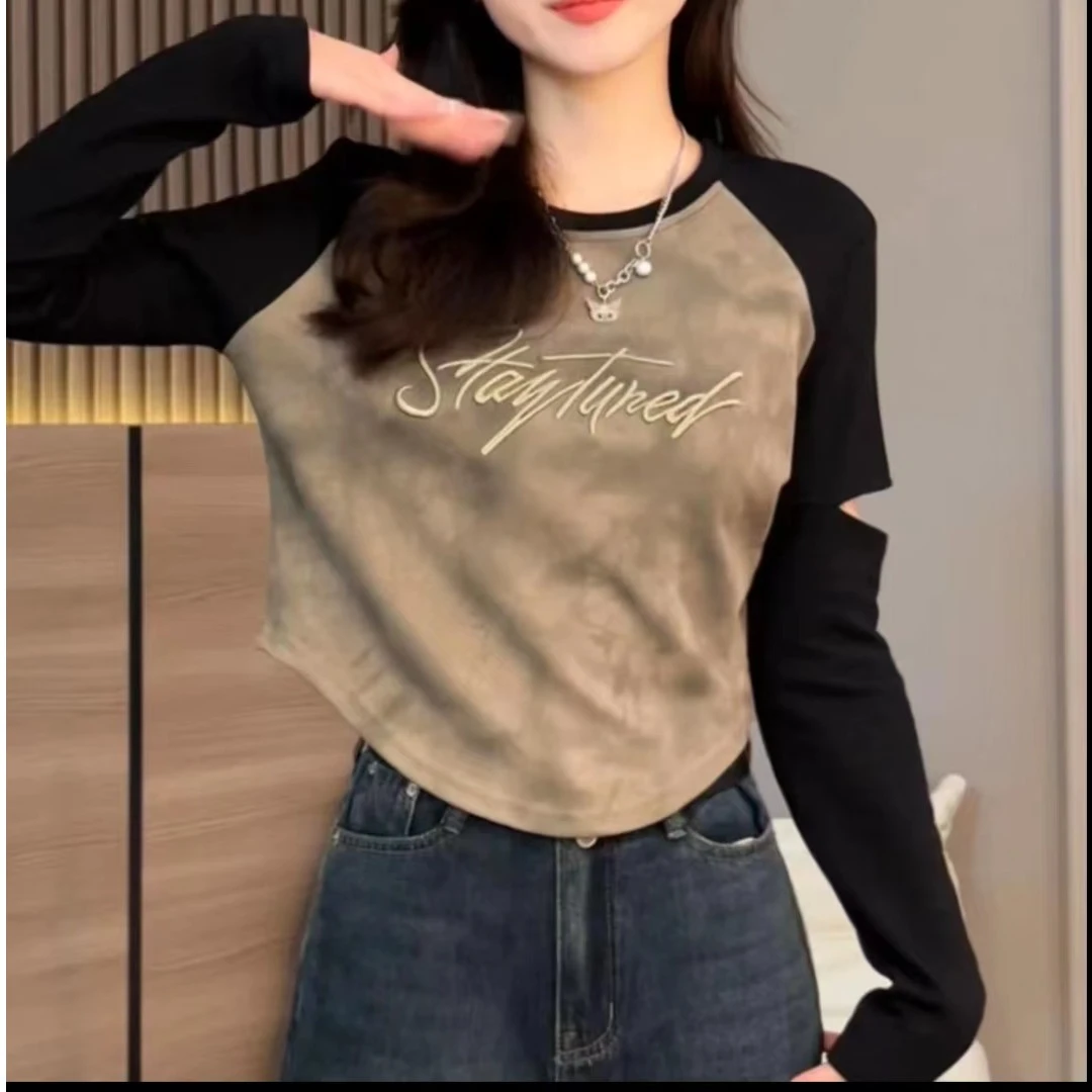 清仓福利【小娅】刺绣百搭显瘦时尚长袖小众ins修身设计感T恤701