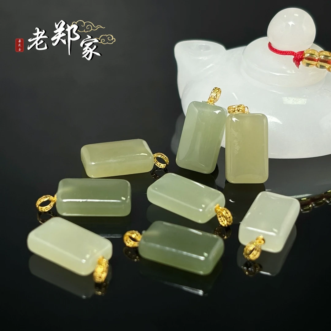 【老郑家】18k金和田玉无事牌吊坠 2746 多样性发1件