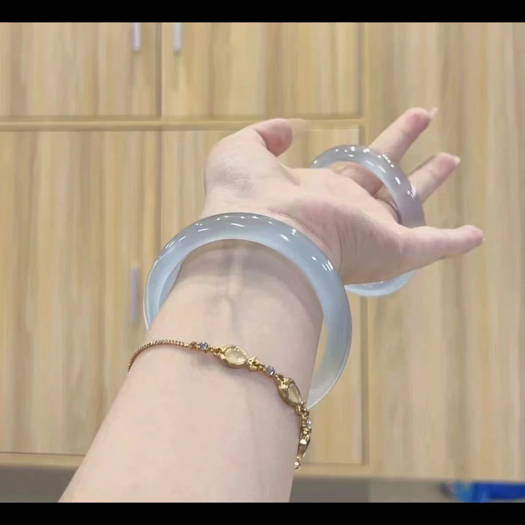 【蓝月光】天然玉石手镯冰冰蓝