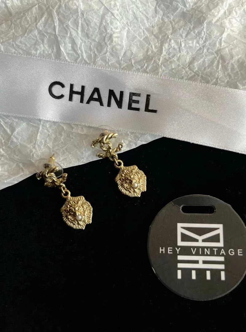 95新 Chanel/香奈儿 金色耳钉 8613353