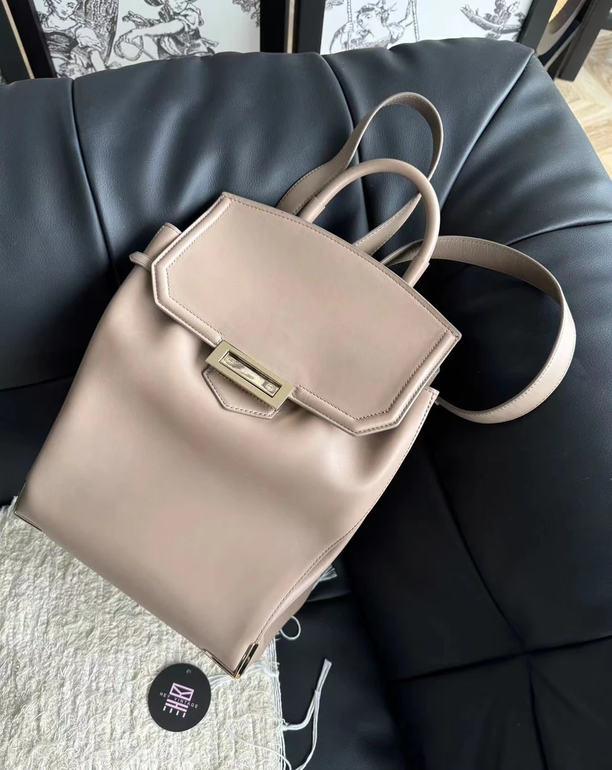 95新  亚历山大王 大象灰双肩书包 24cm  9690820