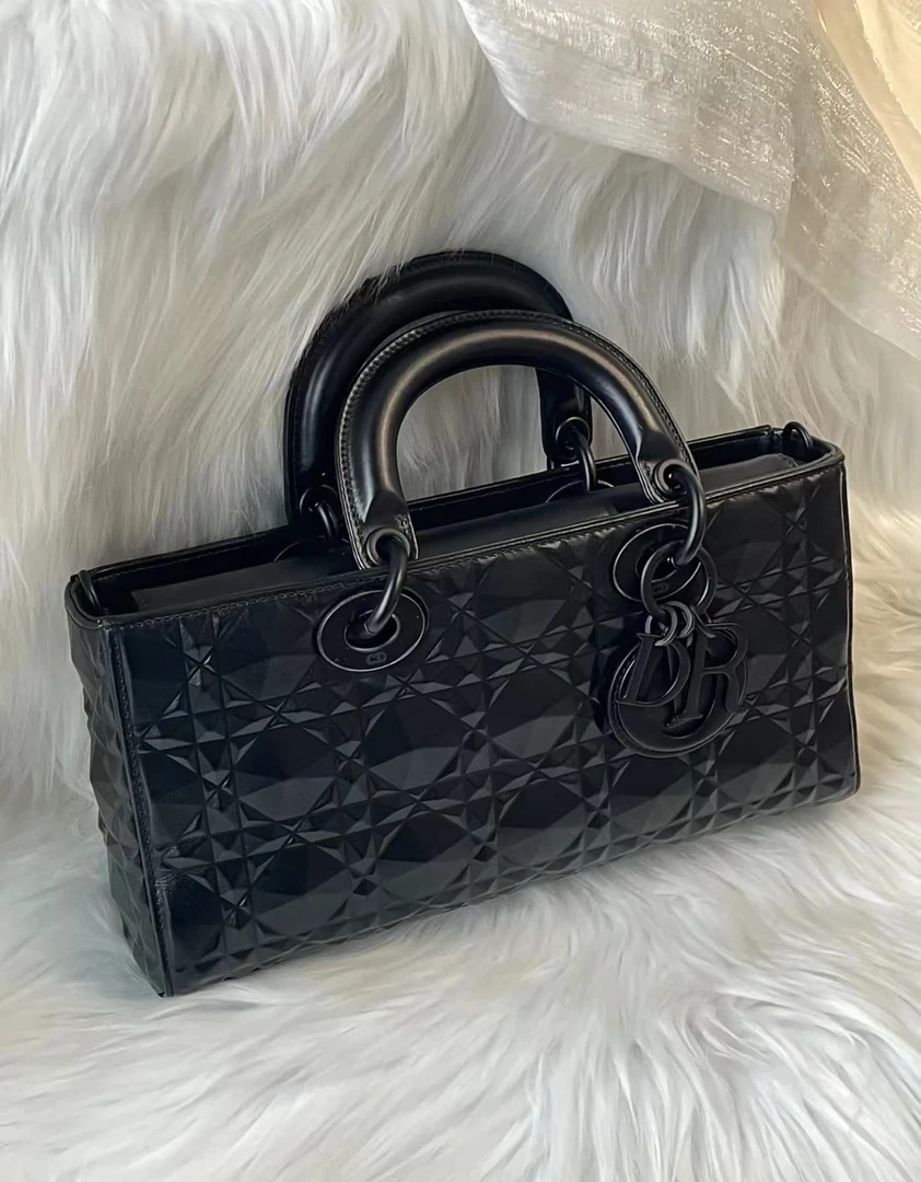 99新 Dior 横版戴妃包钻石形状黑色磨砂扣 26cm 8246679