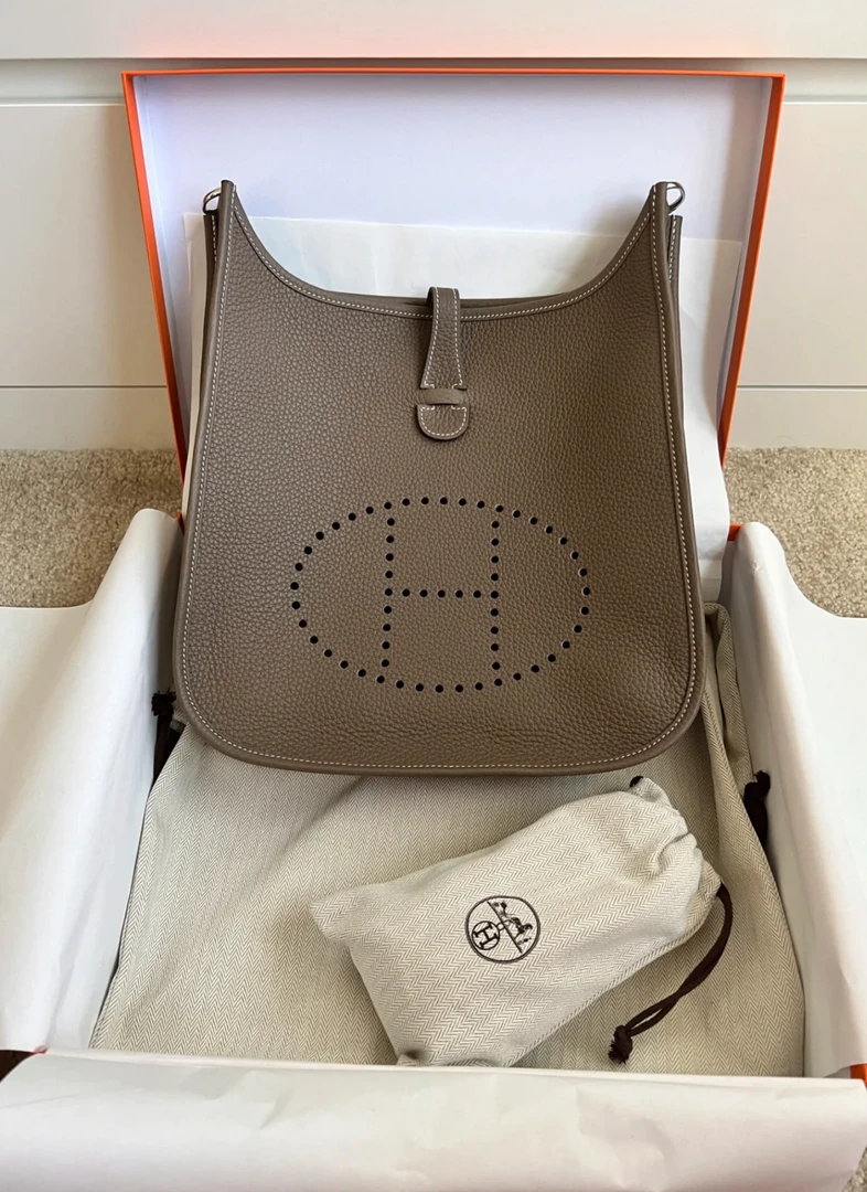 95新 Hermes/爱马仕 展会漏价！！大象灰伊芙琳29包