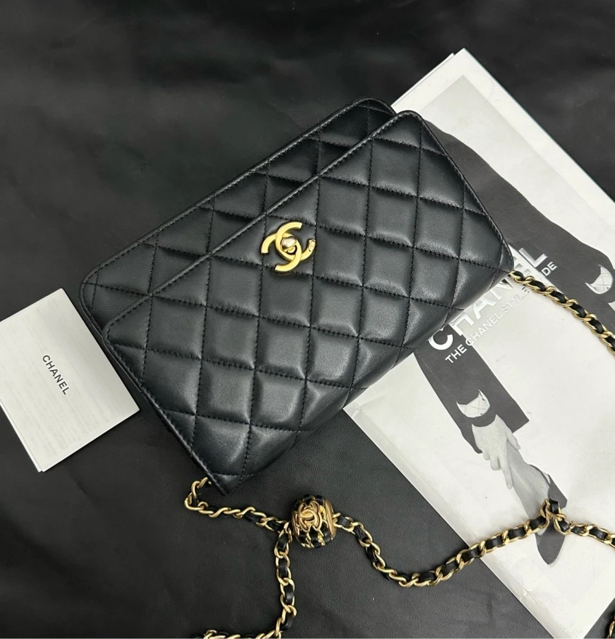 95新  黑黑中古/Chanel 黑金 核桃金球woc包 芯片款 19cm 6252380