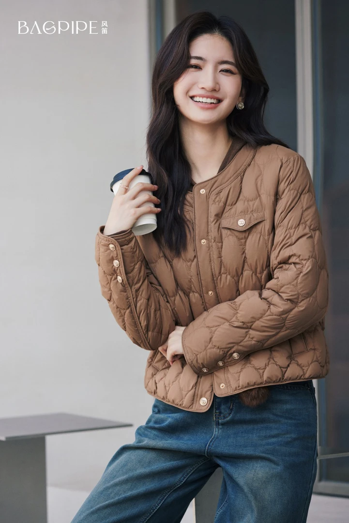BAGPIPE/风笛2024风笛冬款纯色短款外套棕色女款休闲百搭轻薄冬季