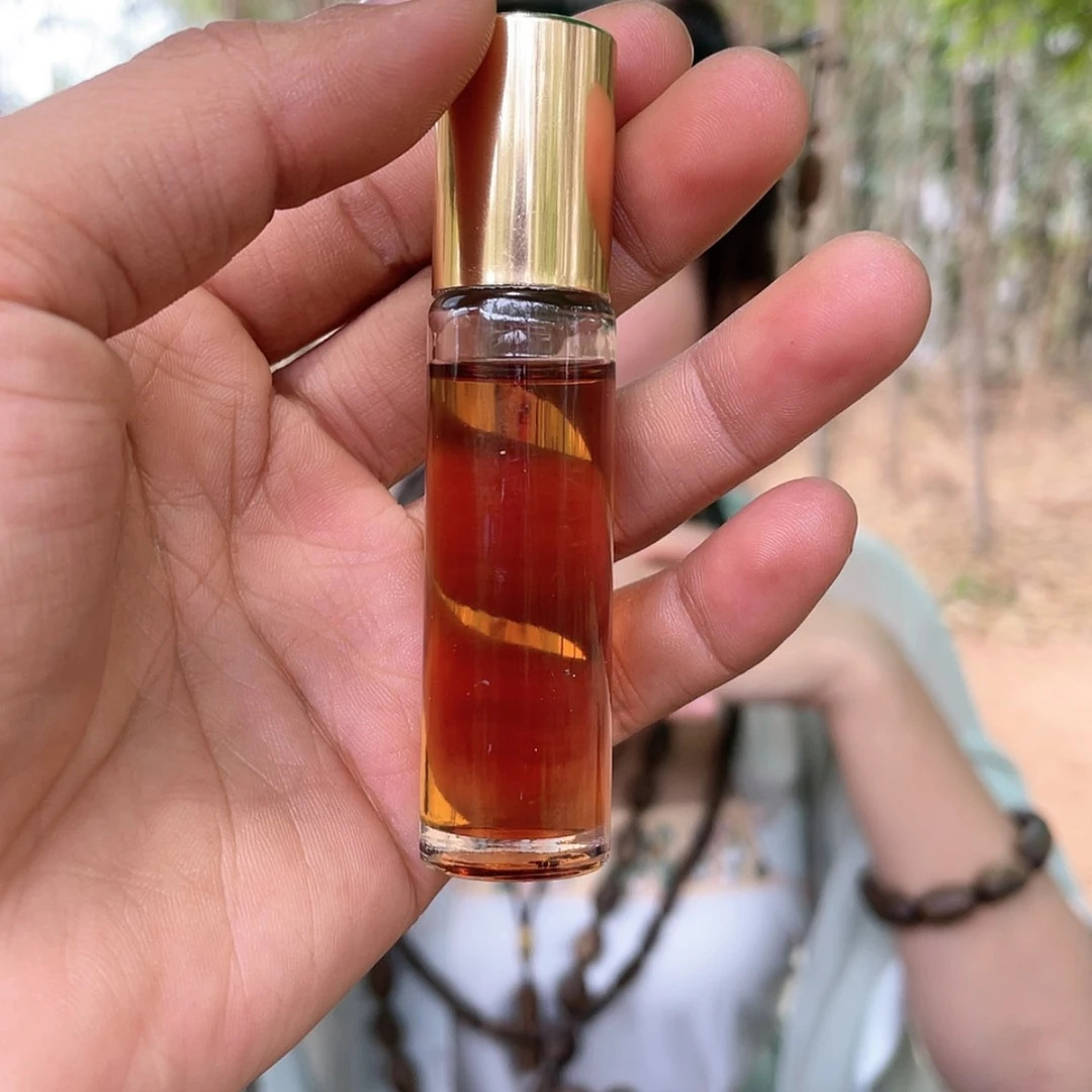 【闪购商品】沉香精油多样性发一份（10克）