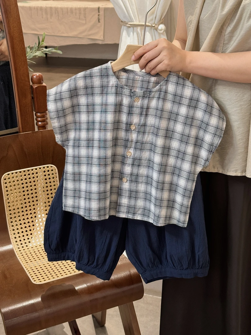 《漫格》盛夏bi入~森系棉麻无袖LZ269格子轻薄T恤男女童圆领开衫