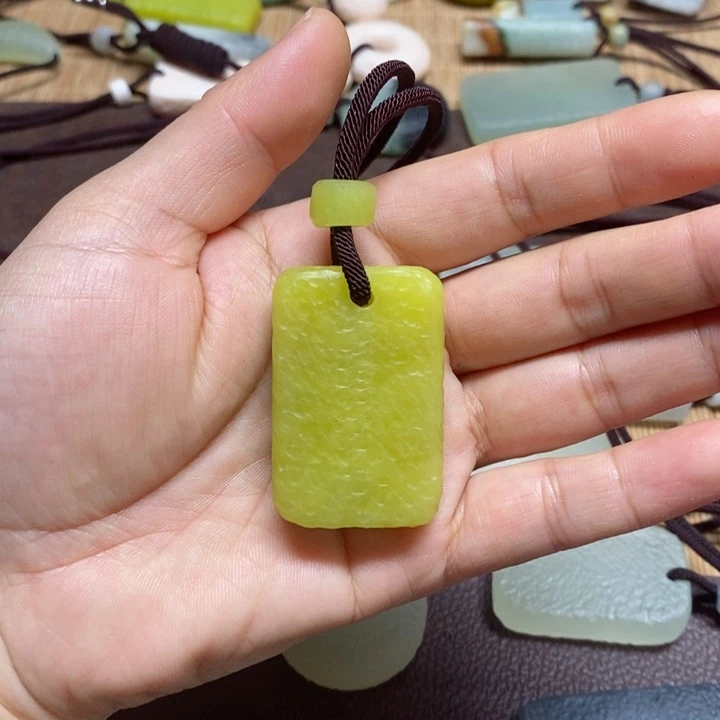 蛇纹石玉挂件未镶嵌杨****2