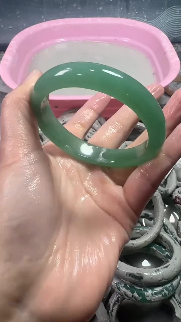 【闪购商品】石英质玉手镯未镶嵌107