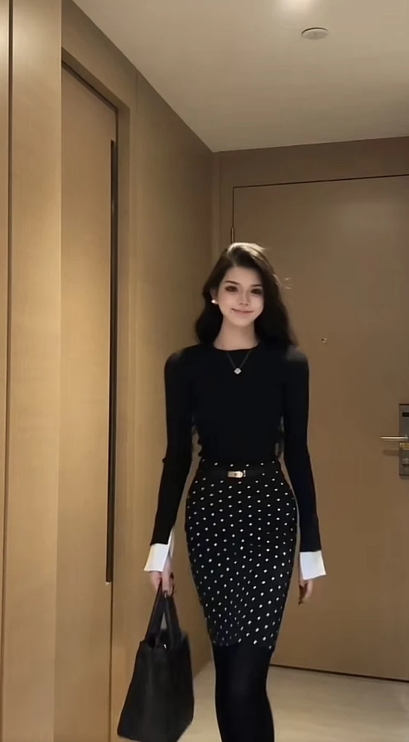 【减龄波点】秋冬时尚气质百搭法式波点修身显瘦开叉半身裙1018款