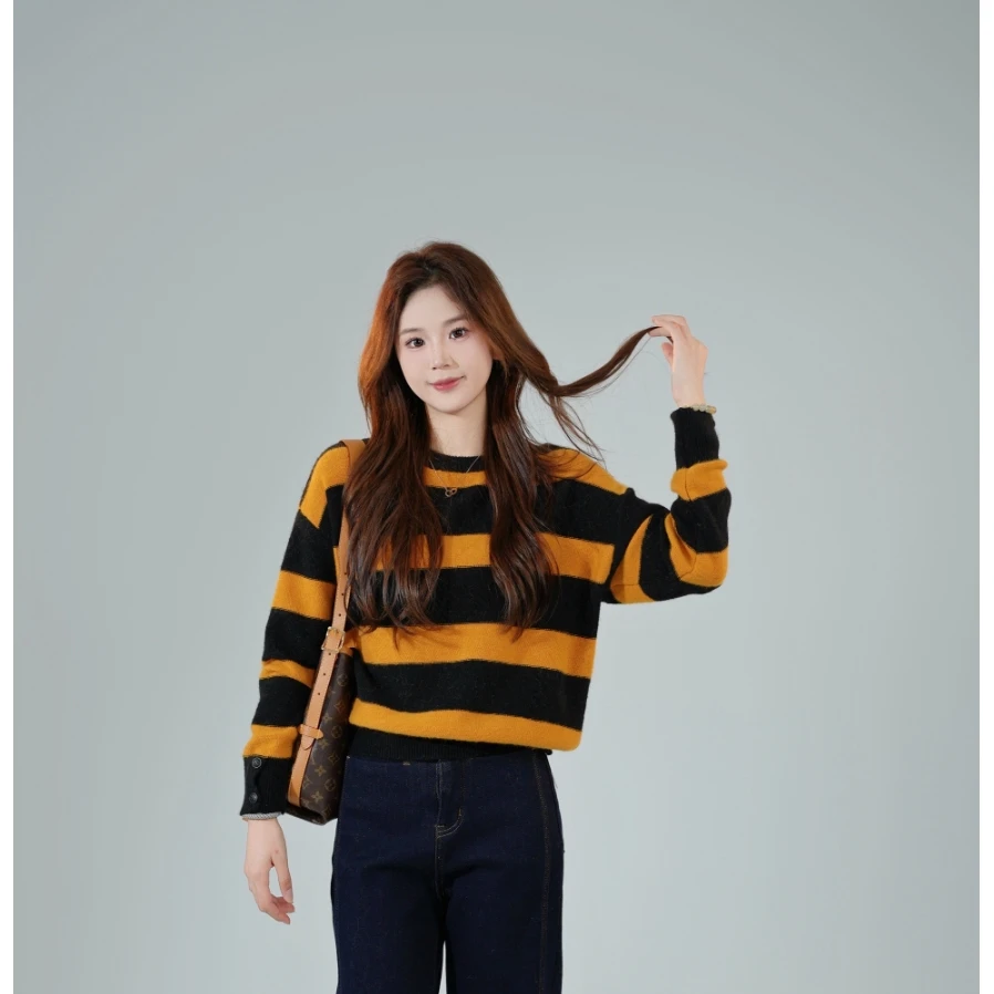 宿慕SUMU 女士条纹针织衫 11-2 冬新款时尚圆领针织衫C4503M