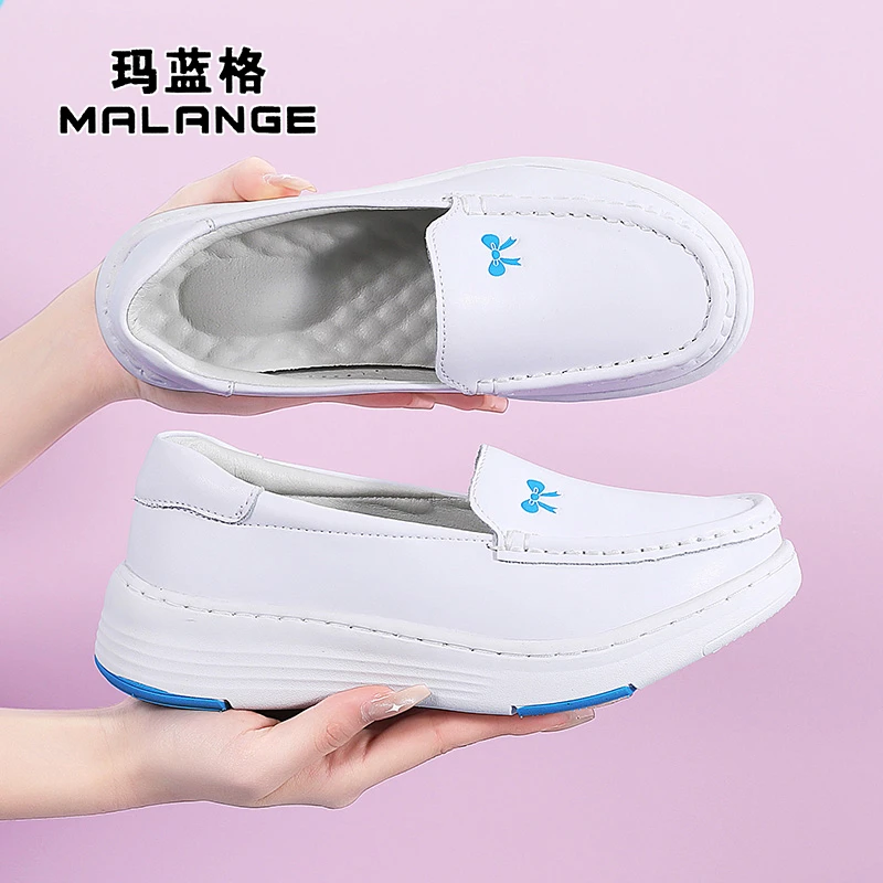 真皮护士鞋女春季透气不累脚防滑防臭舒适软底白色医护专用鞋大码