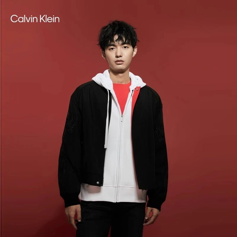 【明星同款龙年新春系列】CK24春男新年红通勤双面经典夹克J324916
