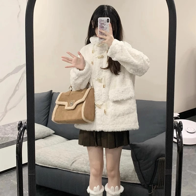 小香风羊羔毛外套女皮毛一体秋冬加厚学院风小个子上衣毛绒外套