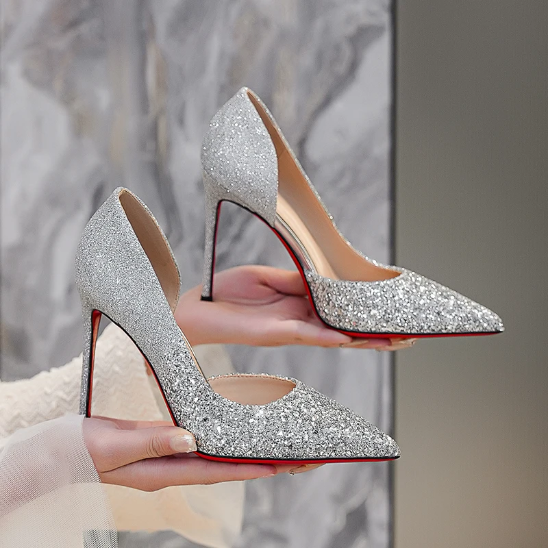 2024年新款不累脚银色高跟鞋女法式亮片闪闪侧空百搭浅口高跟鞋