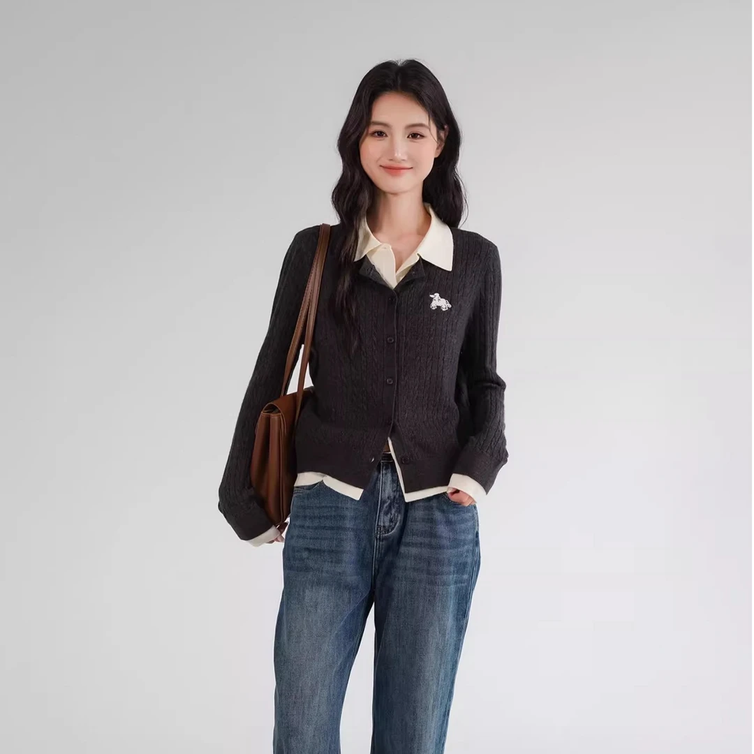 Lrosey/蓝若水大码女装叠穿假两件刺绣毛衣针织衫学院风减龄86389