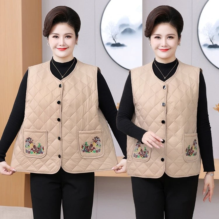 秋冬新款加肥加大宽松舒适的绣花马甲能穿到240斤