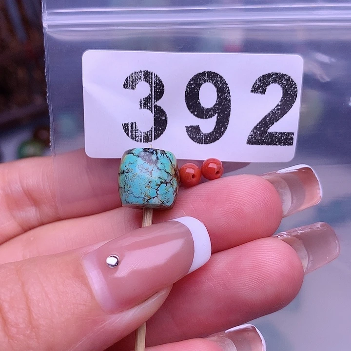 南红玛瑙耳饰未镶嵌
