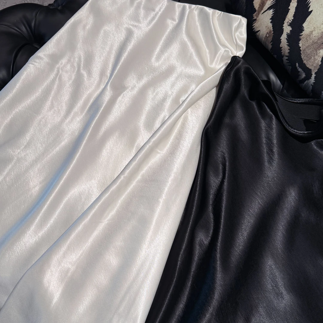 DOUWU【黑白女王】黑白两色净版拖地鱼尾裙加绒QZ13040