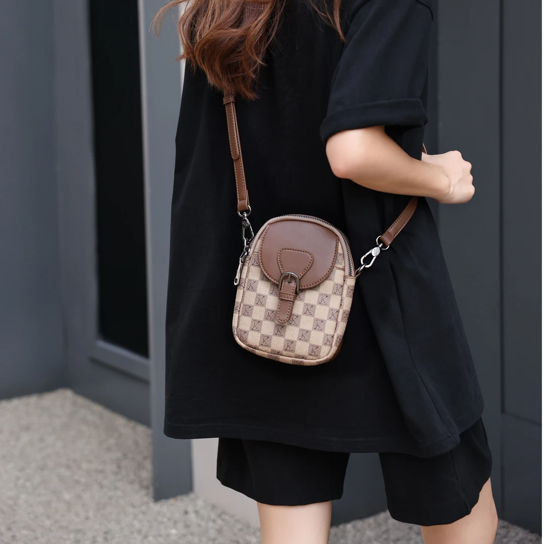 【艾薇思曼】2025新款时尚百搭手机小包休闲女士包简约斜挎包小挎包