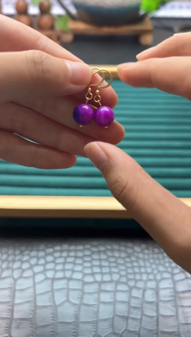 【闪购商品】苏纪石（舒俱来）耳钉14K金镶嵌E05