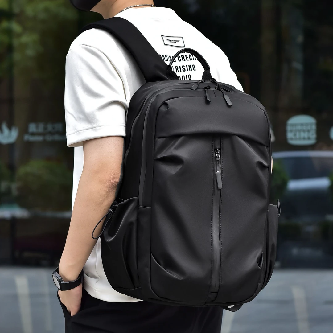 新款双肩包男士背包时尚潮流旅行包大容量电脑包简约大学生书包潮