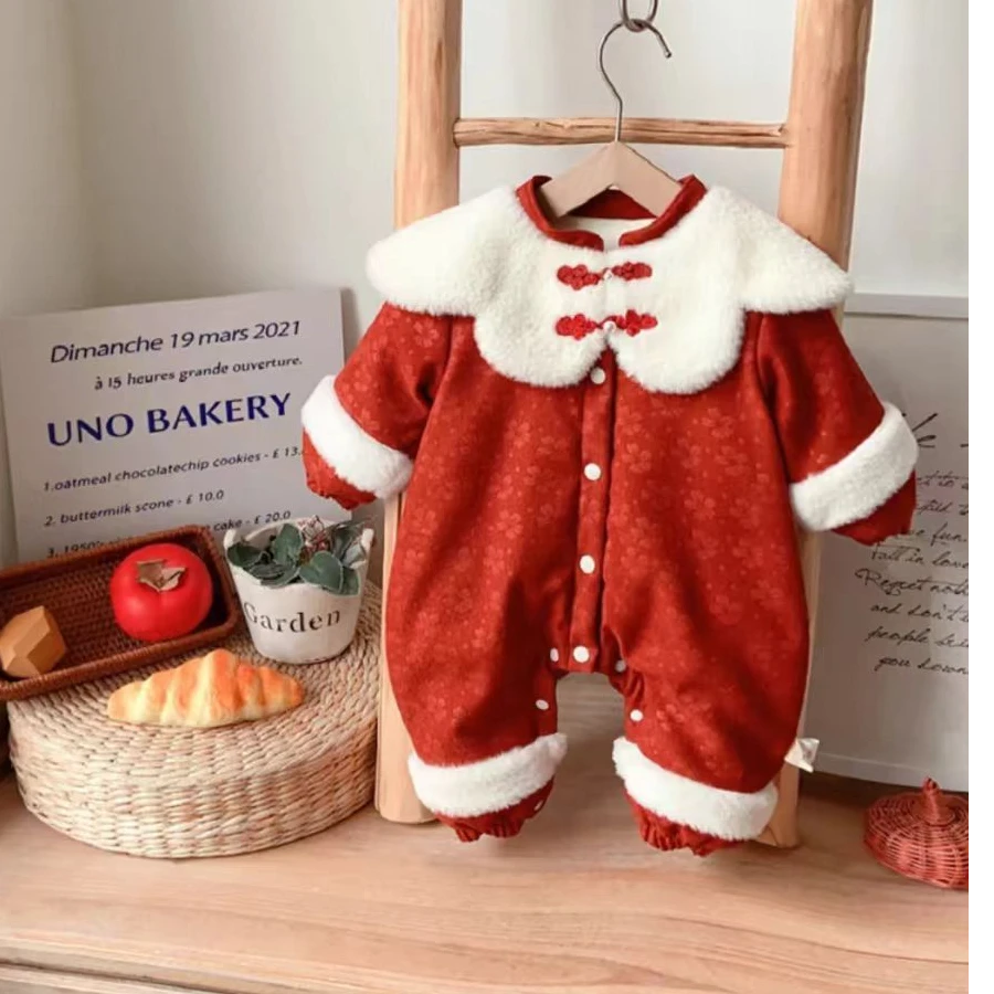 宝宝过年拜年衣服喜庆红色加绒哈衣冬装保暖新年婴儿服可爱外出服