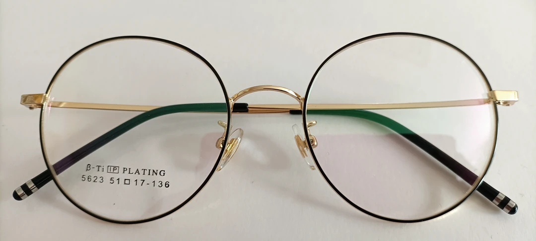 30时尚小脸眼镜框高级感素颜超轻近视视眼镜可配度数不挑脸