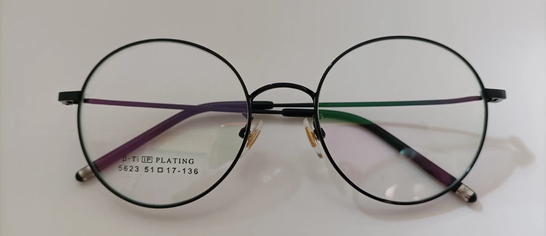 28时尚小脸眼镜框高级感素颜超轻近视眼镜可配度数黑色眼镜架圆框