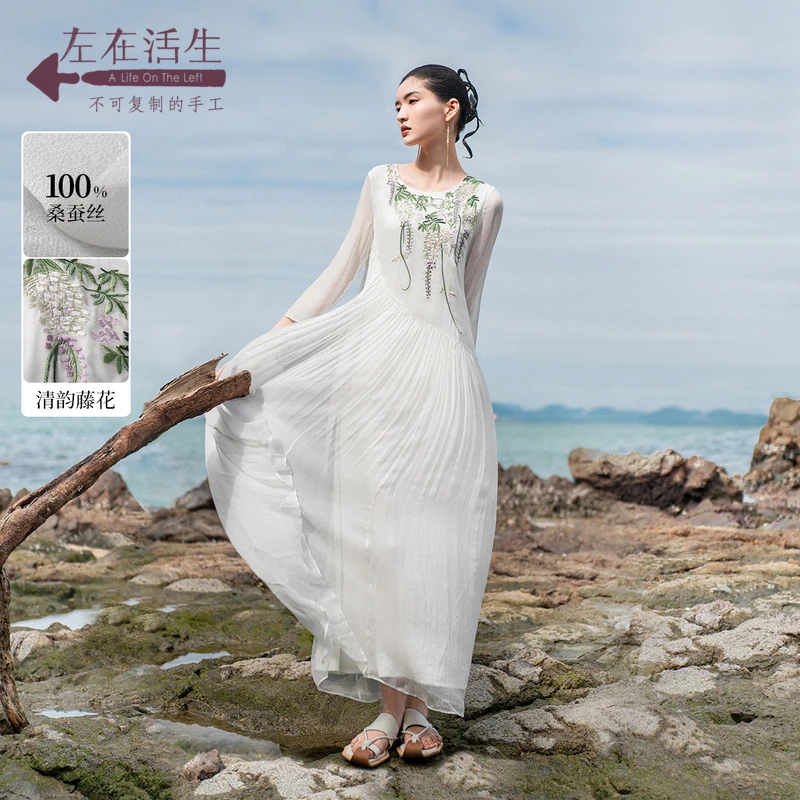 生活在左花仙子2023原创100%桑蚕丝刺绣气质长款连衣裙女1932105