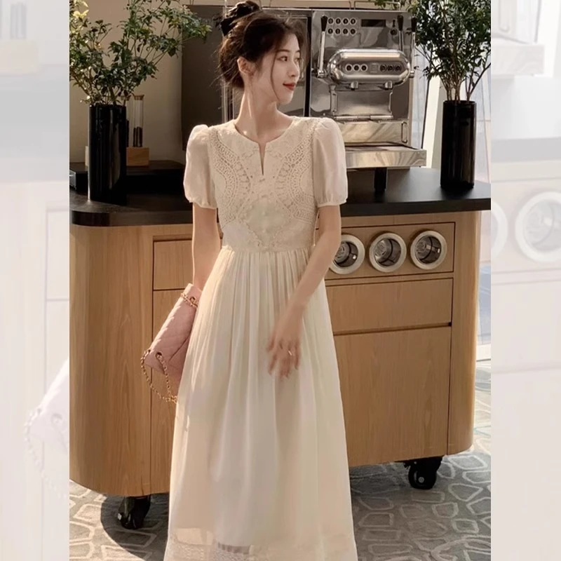 2024夏季新款法式雪纺泡泡袖连衣裙子女高级感超好看收腰气质修身