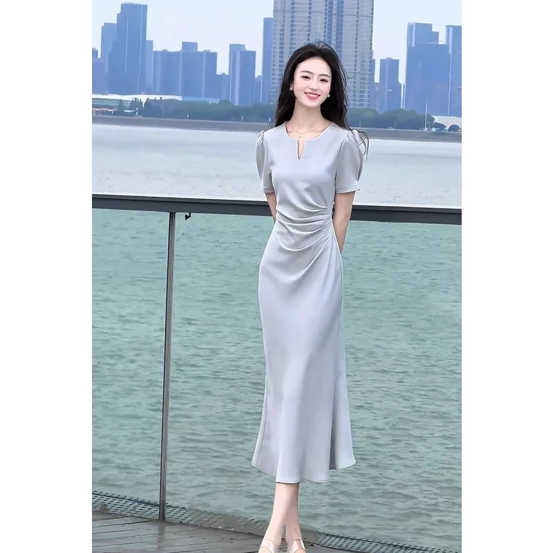 法式气质名媛高端女神范高级感端庄大气正式场合浅蓝色连衣裙夏季