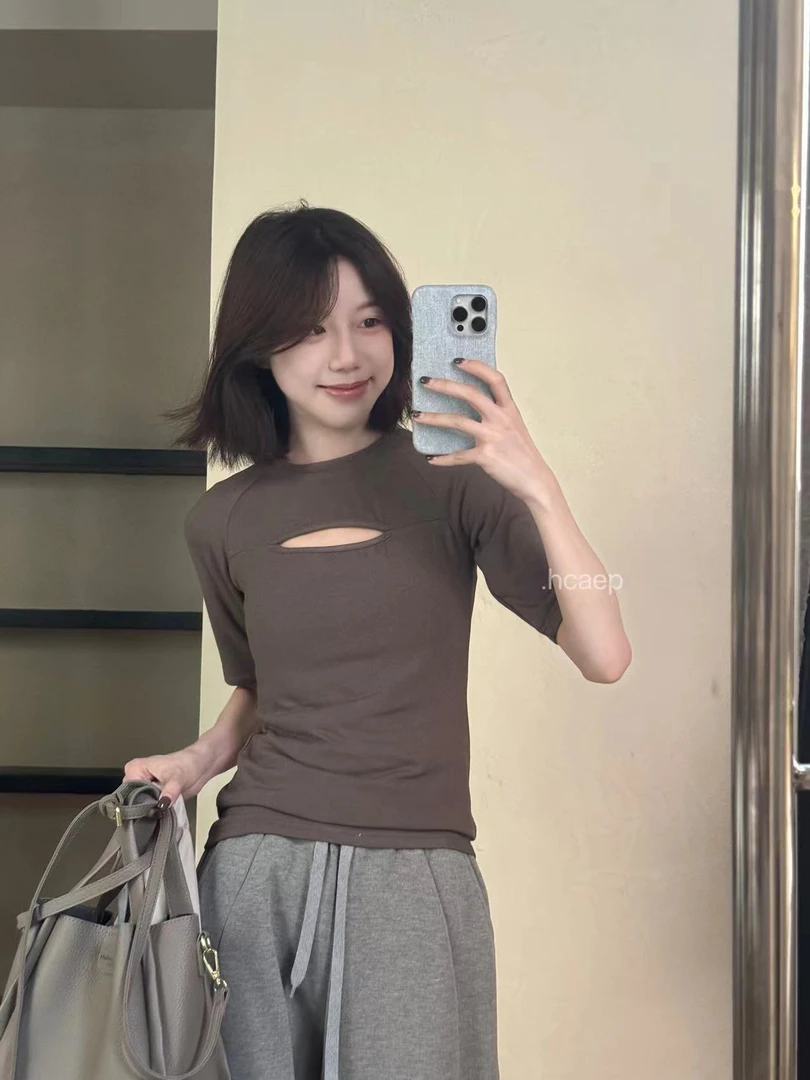 【P.Peach】设计感独特镂空半袖t恤小衫 9775