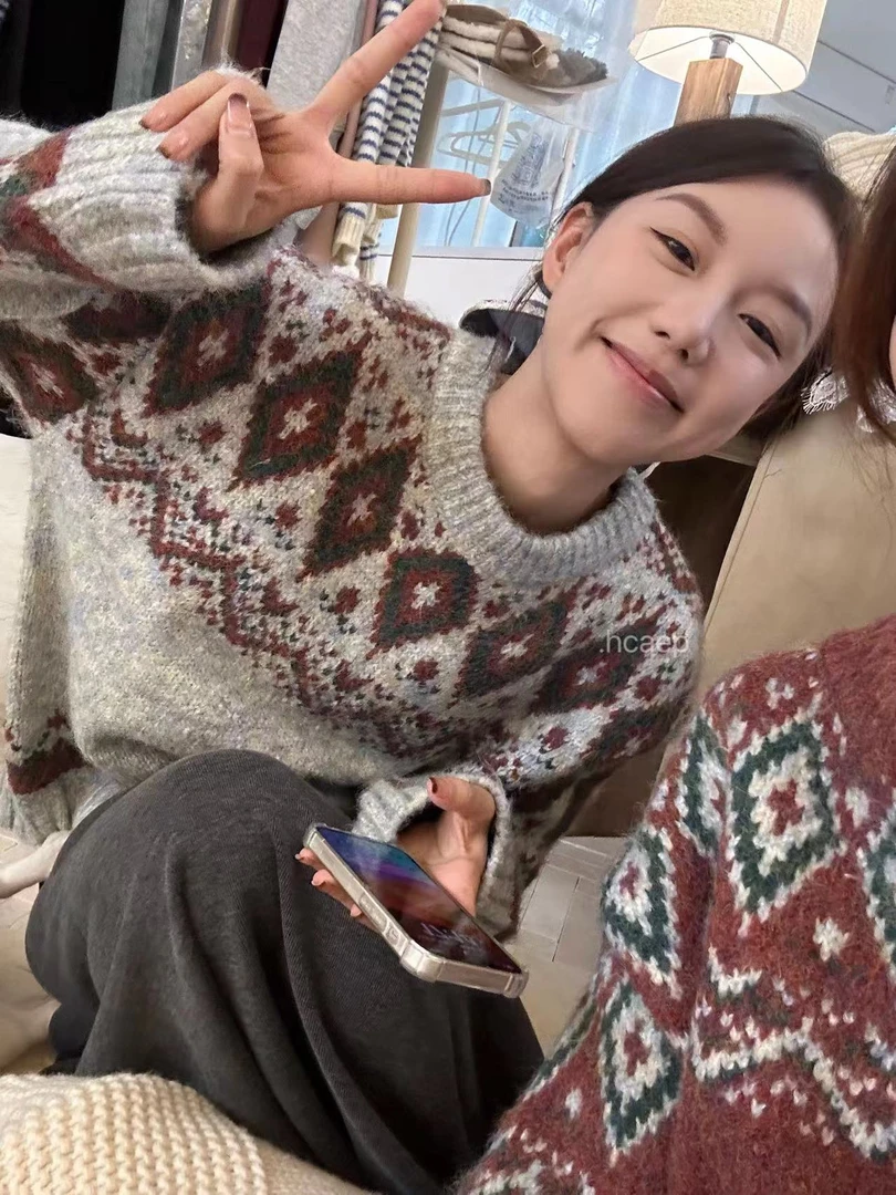 Peach自制 ’挪威冬日‘复古温柔慵懒菱格撞色针织毛衣 8509