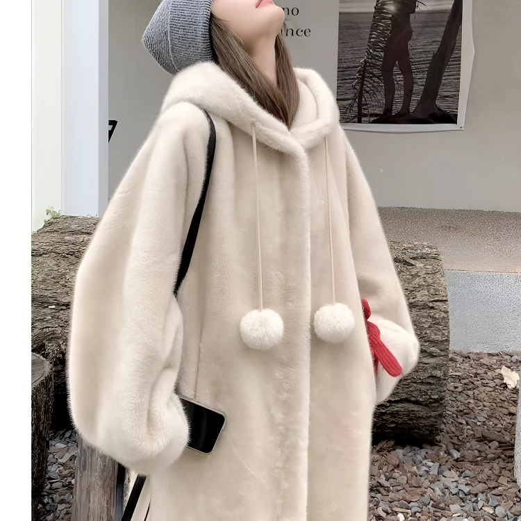 圣诞女巫时装周中长款皮毛一体毛毛外套