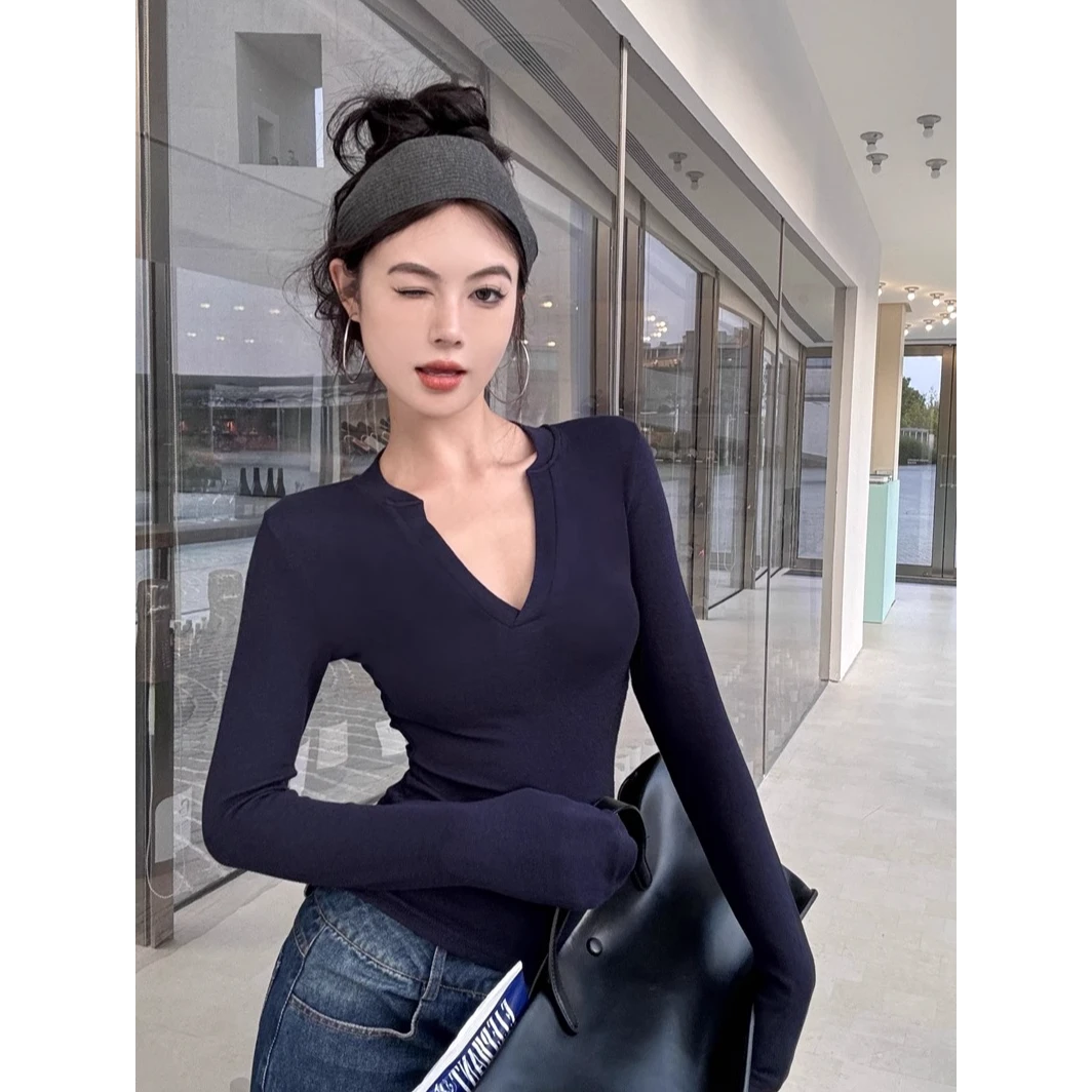 【新春浮力】秋冬v领长袖修身正肩加绒修身打底衫辣妹纯色显瘦上衣