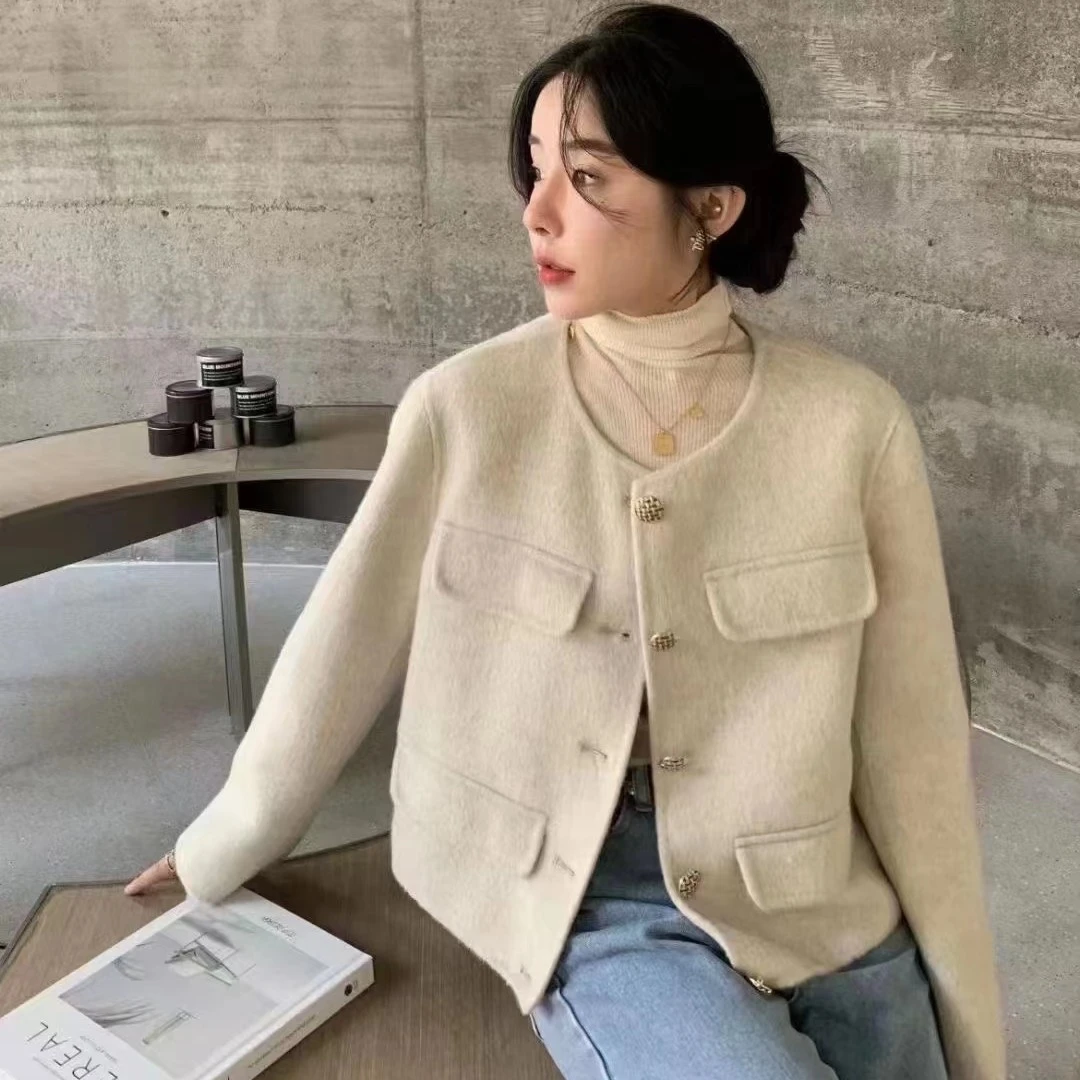 2023小香风时尚赫本风减龄外套气质短外套秋冬双面尼羊毛大衣短款