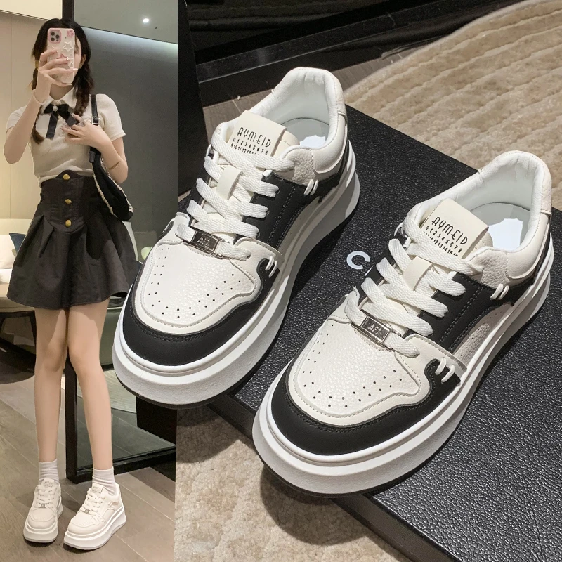 小白鞋熊猫配色2024年新款春季女鞋时尚百搭厚底透气舒适纯色