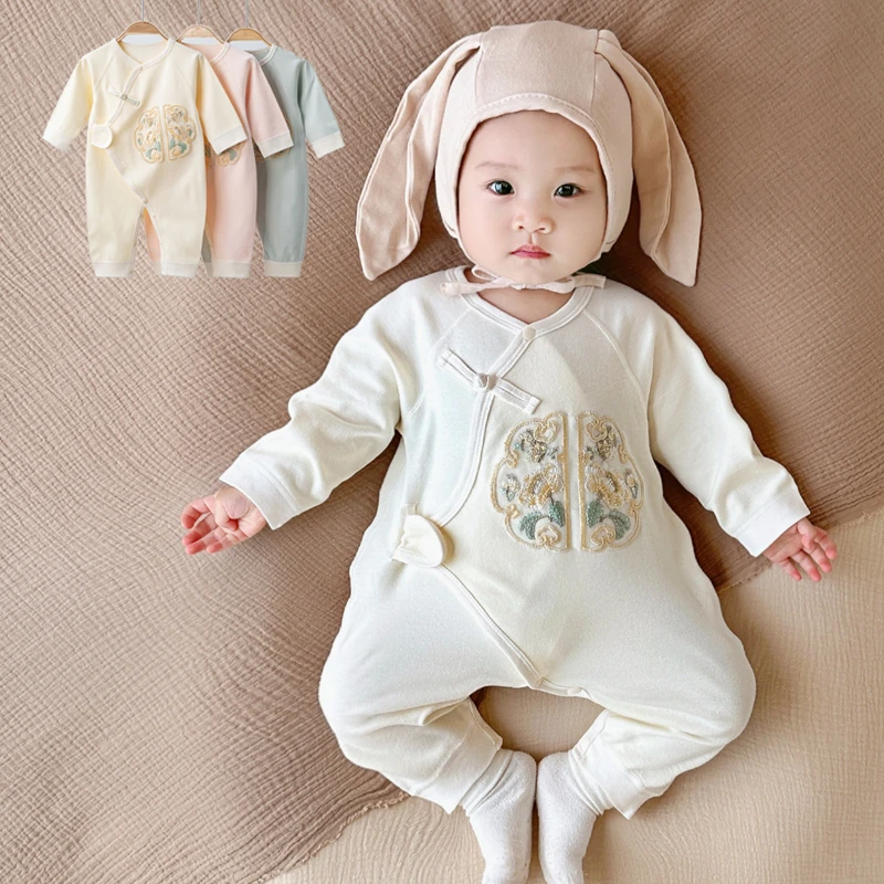 春秋季婴儿蝴蝶衣新中式纯棉连体衣中国风护肚护肚哈衣喜庆满月服