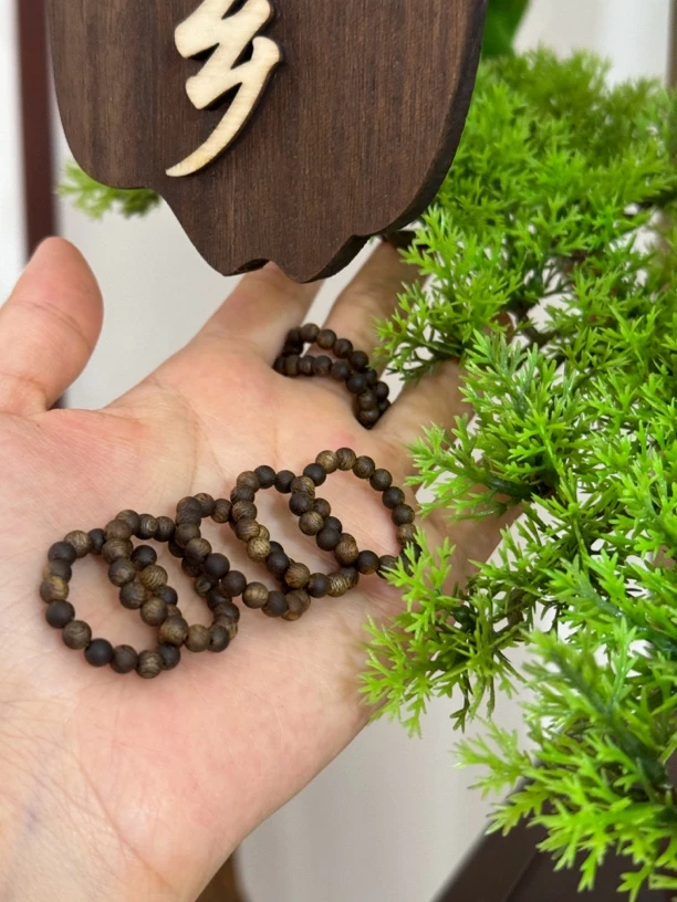 沉香母树戒指棋楠高品质0.4老料多样性发一条