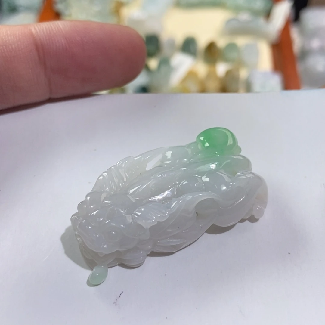 翡翠颈饰未镶嵌貔貅